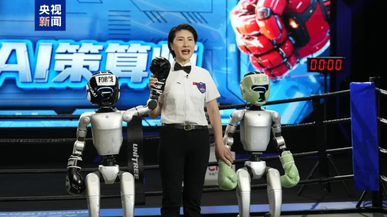 "AI strateg" prvi svjetski prvak China Media Group (CMG) World Robot Contest: Mech Combat Arena Competitiona