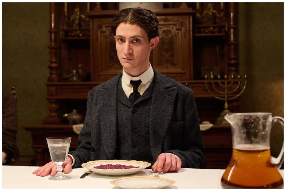 Foršpan za "Franz", biopic neponovljivog Kafke "Franz" (2025.) / Marlene Film Production, Metro Films, X-Filme, Barrandov Studio, TVP, Czech Television, Czech Anglo Production, BAC Films, ZDF, Arte