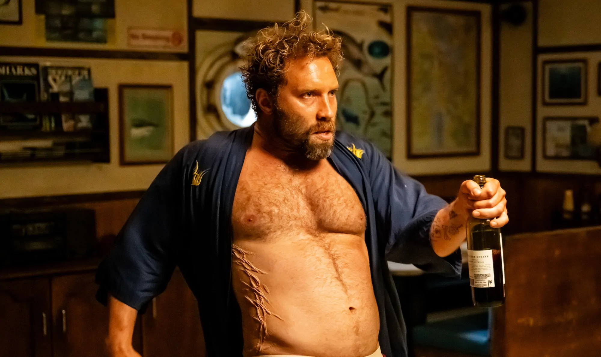 Dangerous Animals (2025.) / Tucker (Jai Courtney)