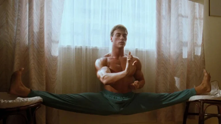 Jean-Claude Van Damme kao Frank Dux u filmu "Krvavi sport" (1988.) © Cannon Films, Inc.