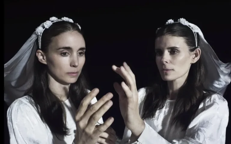 Kate Mara i Rooney Mara u "Bucking Fastard" (2026) © Lena Herzog