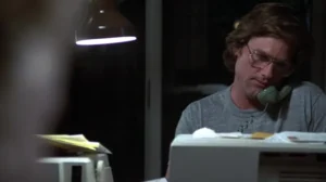 Kurt Russell kao Malcolm Anderson u napetoj sceni iz filma "The Mean Season" (1985.) / Foto: Orion Pictures (Copyright © 1985 Orion Pictures Corporation. Sva prava pridržana.)